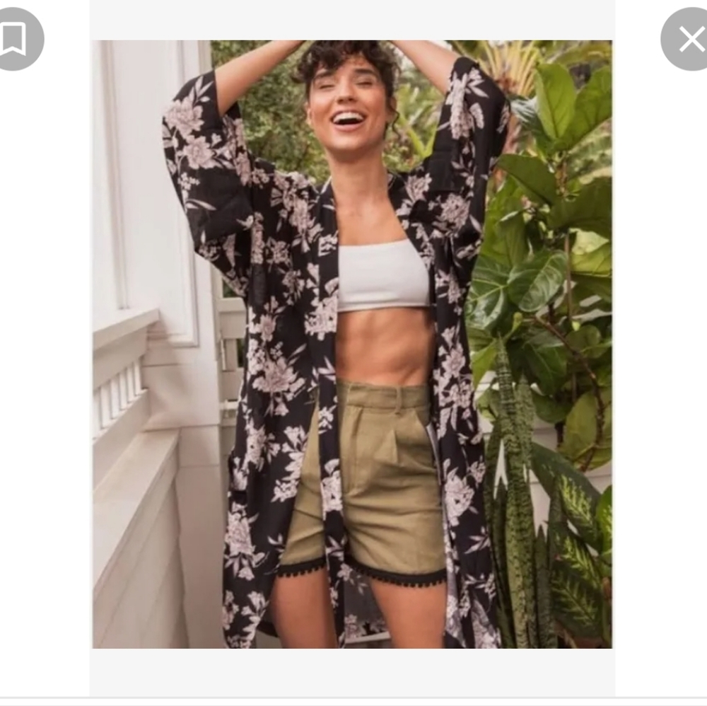 Spiritual gangster one size black floral kimono wrap top